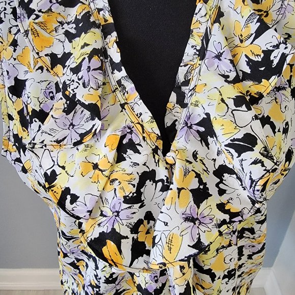 ❤️NEW Karl Lagerfeld Paris Yagavi Ruffle Blouse Sleeveless Size Medium NWT ❤️ - Picture 13 of 16